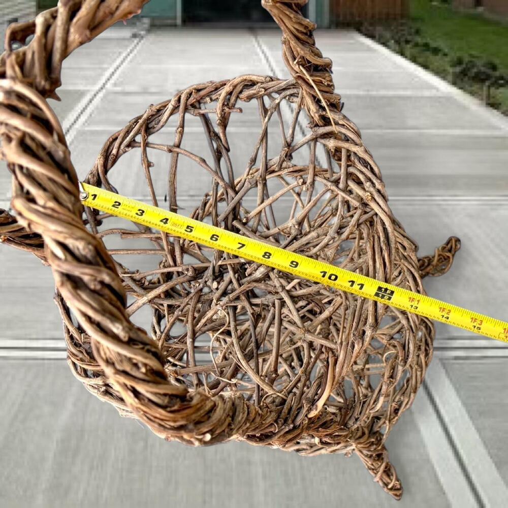 🚨VNTG French Country 3-tier Wicker Basket Stand Woven Baskets & Vine Frame 🧺 - Picture 7 of 7
